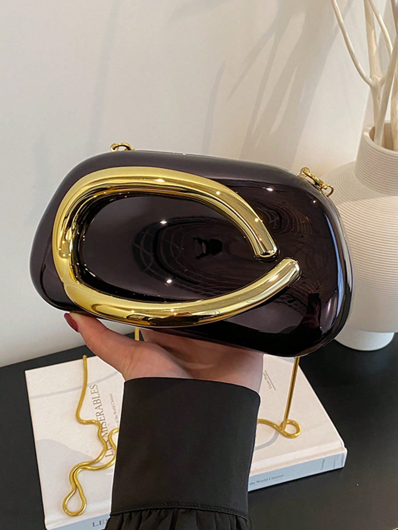 Gun Metal Retro Atmospheric Temperament Hand-Held Evening Bag