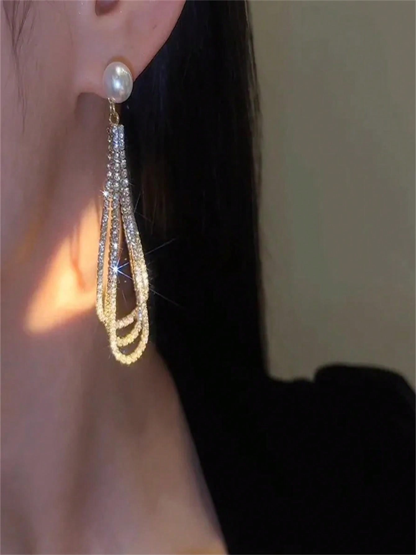 Long Waterdrop Shaped Rhinestone Decor Tassel Earrings