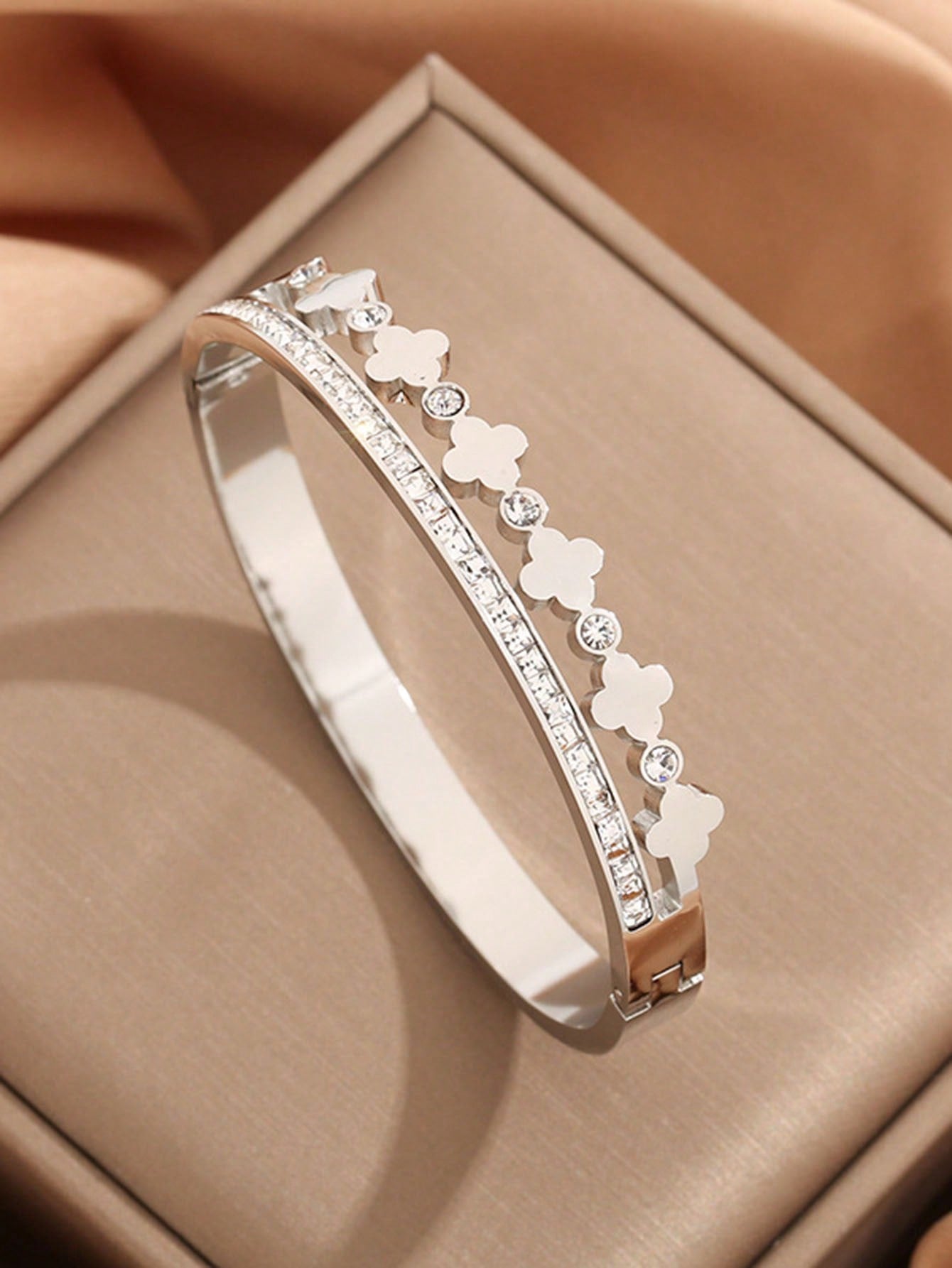 Minimalist Design Bangle