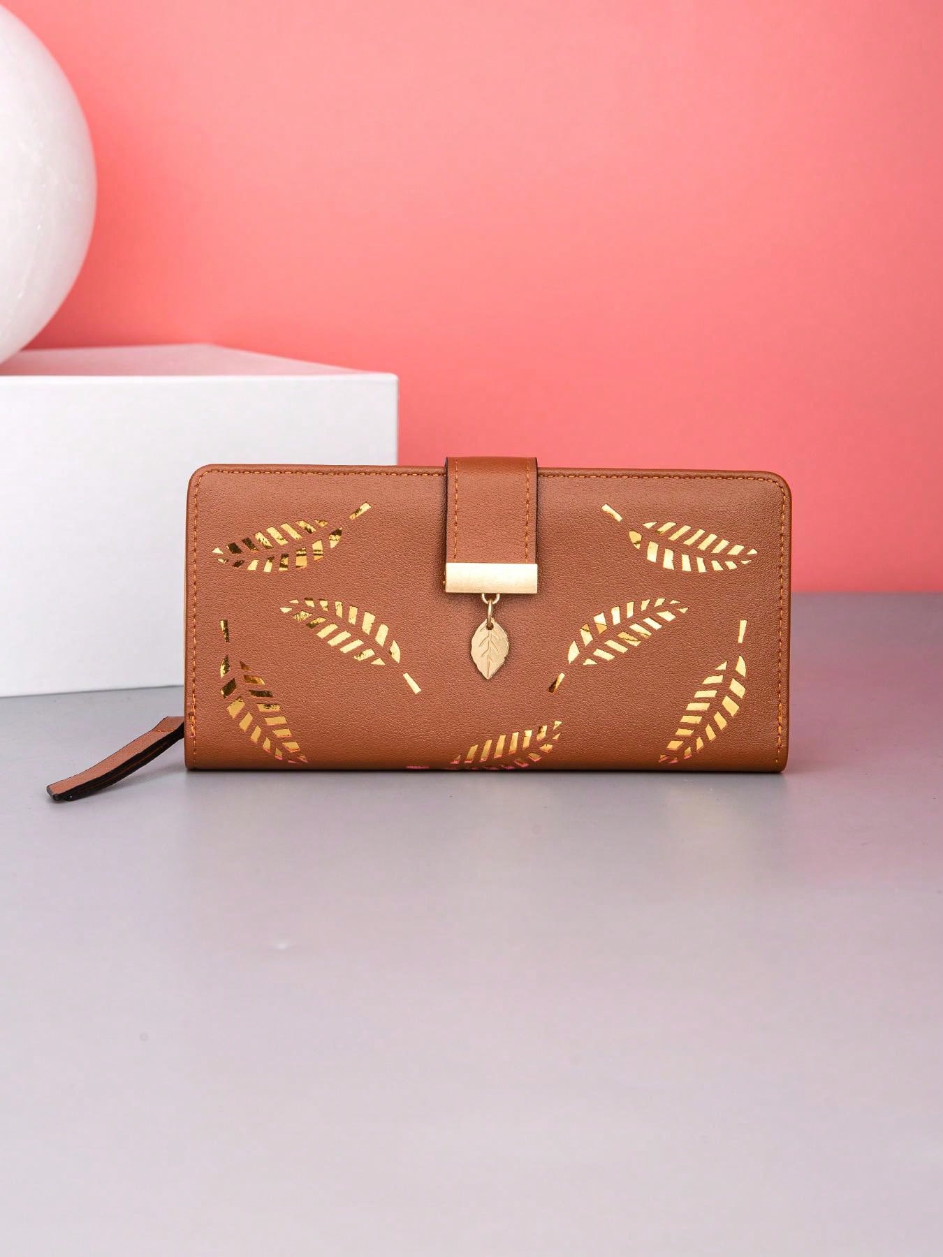 Women's Fashionable Brown Leaf Pattern Hot Stamping Pu Clutch Wallet