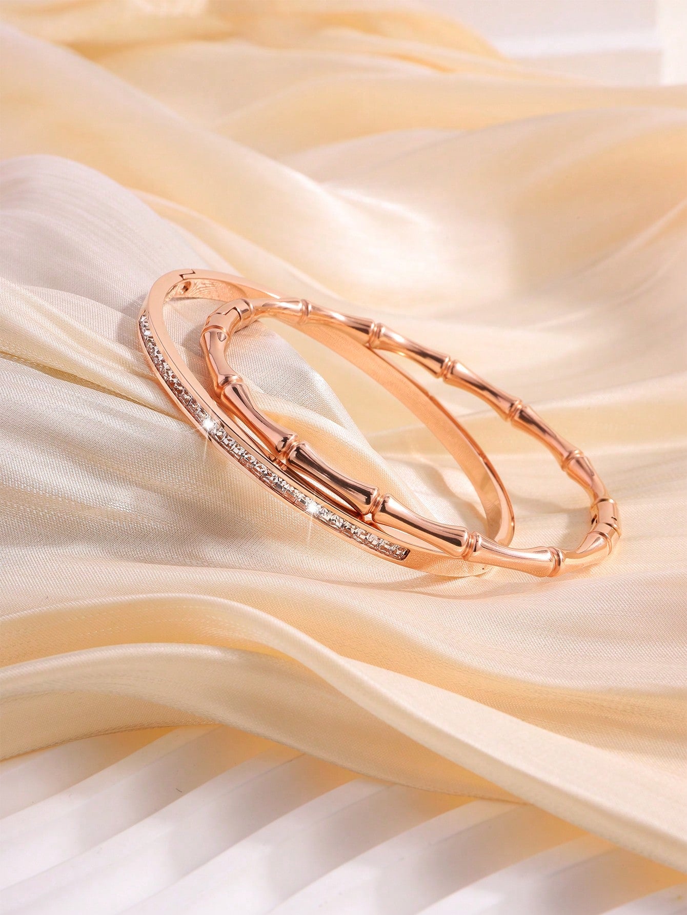 2 Pcs Stylish And Exquisite Stainless Steel Single Row Drill +Slubby Bangle Bracelet