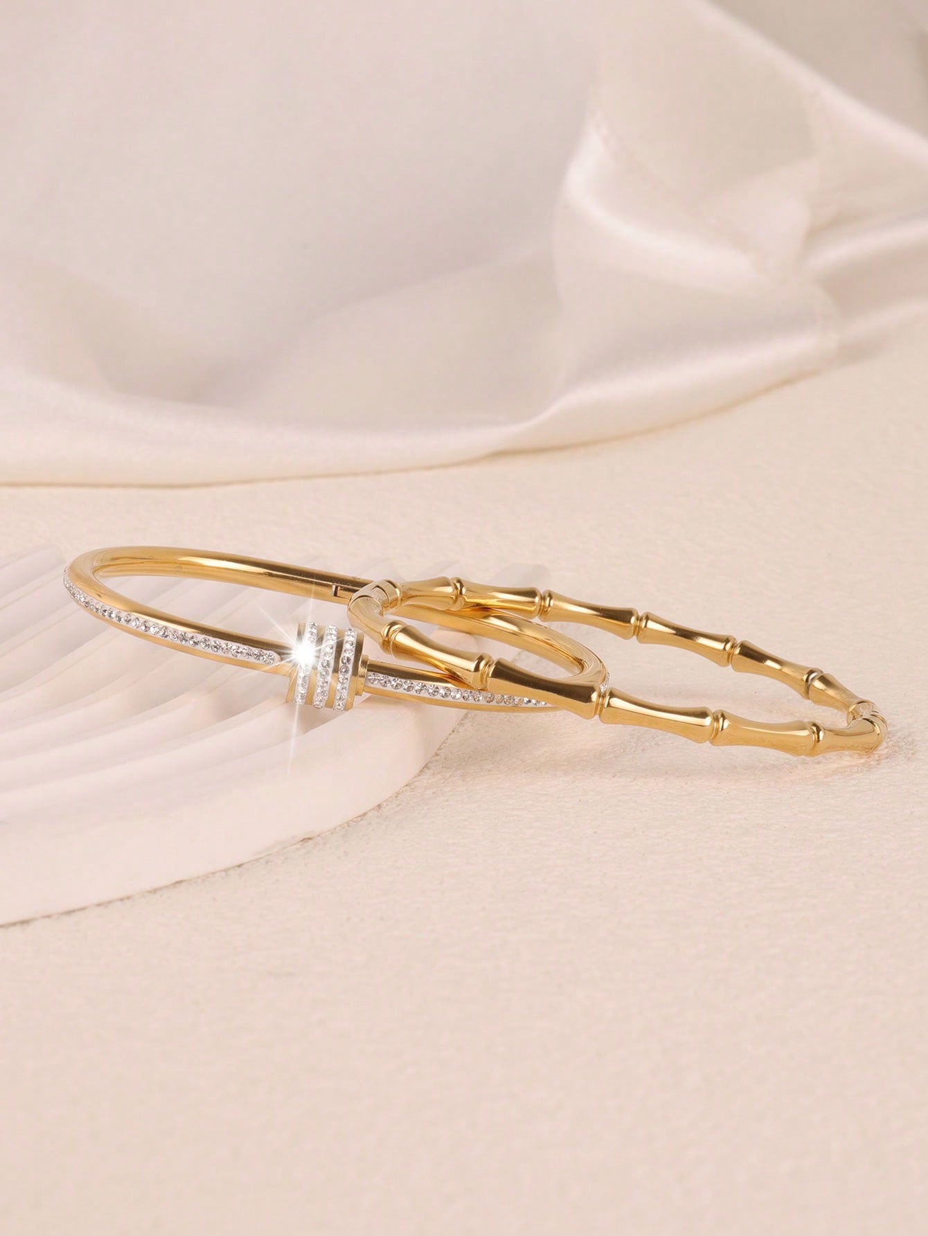2 Pcs Stylish And Exquisite Stainless Steel Single Row Drill +Slubby Bangle Bracelet