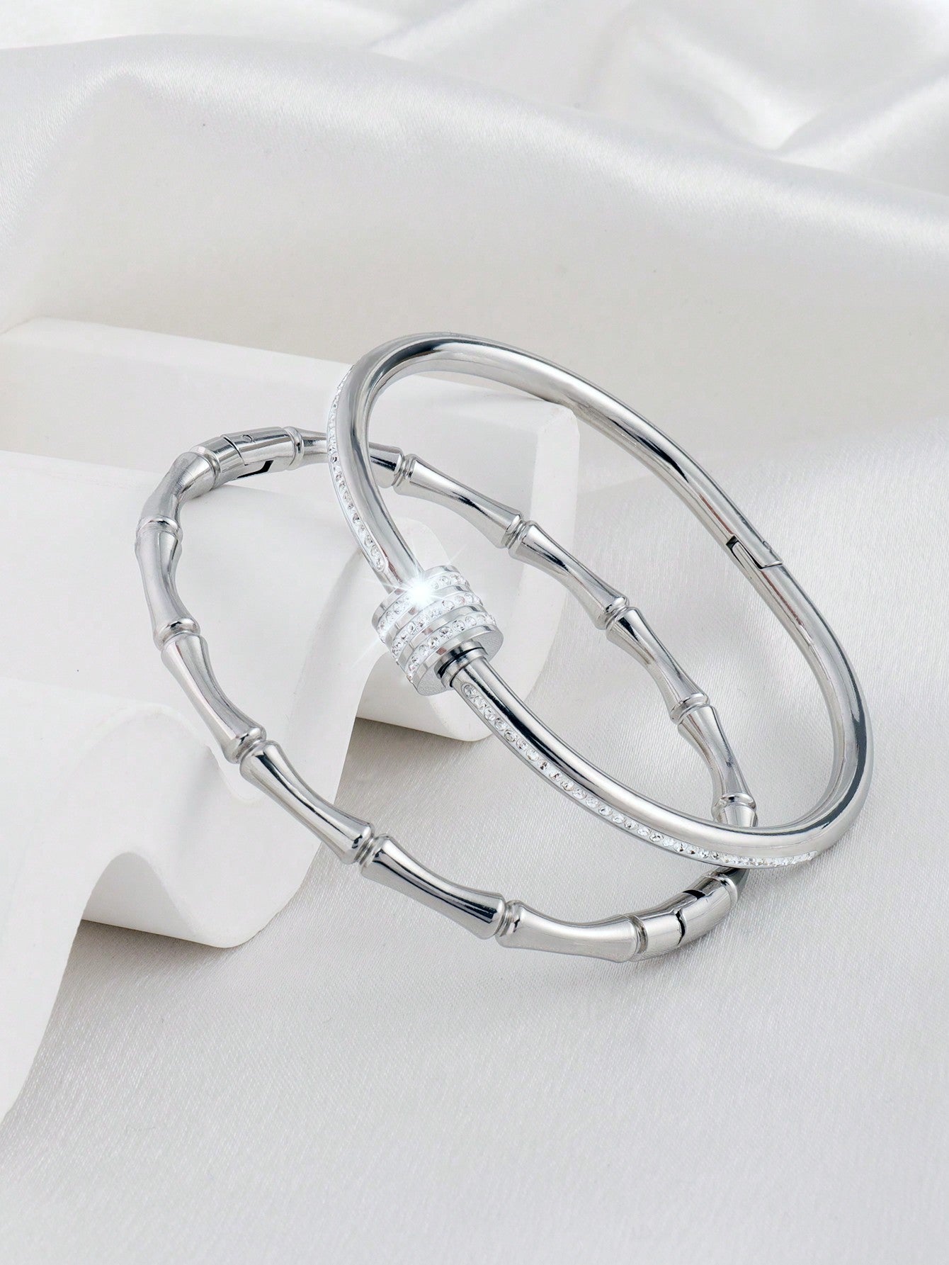 2 Pcs Stylish And Exquisite Stainless Steel Single Row Drill +Slubby Bangle Bracelet