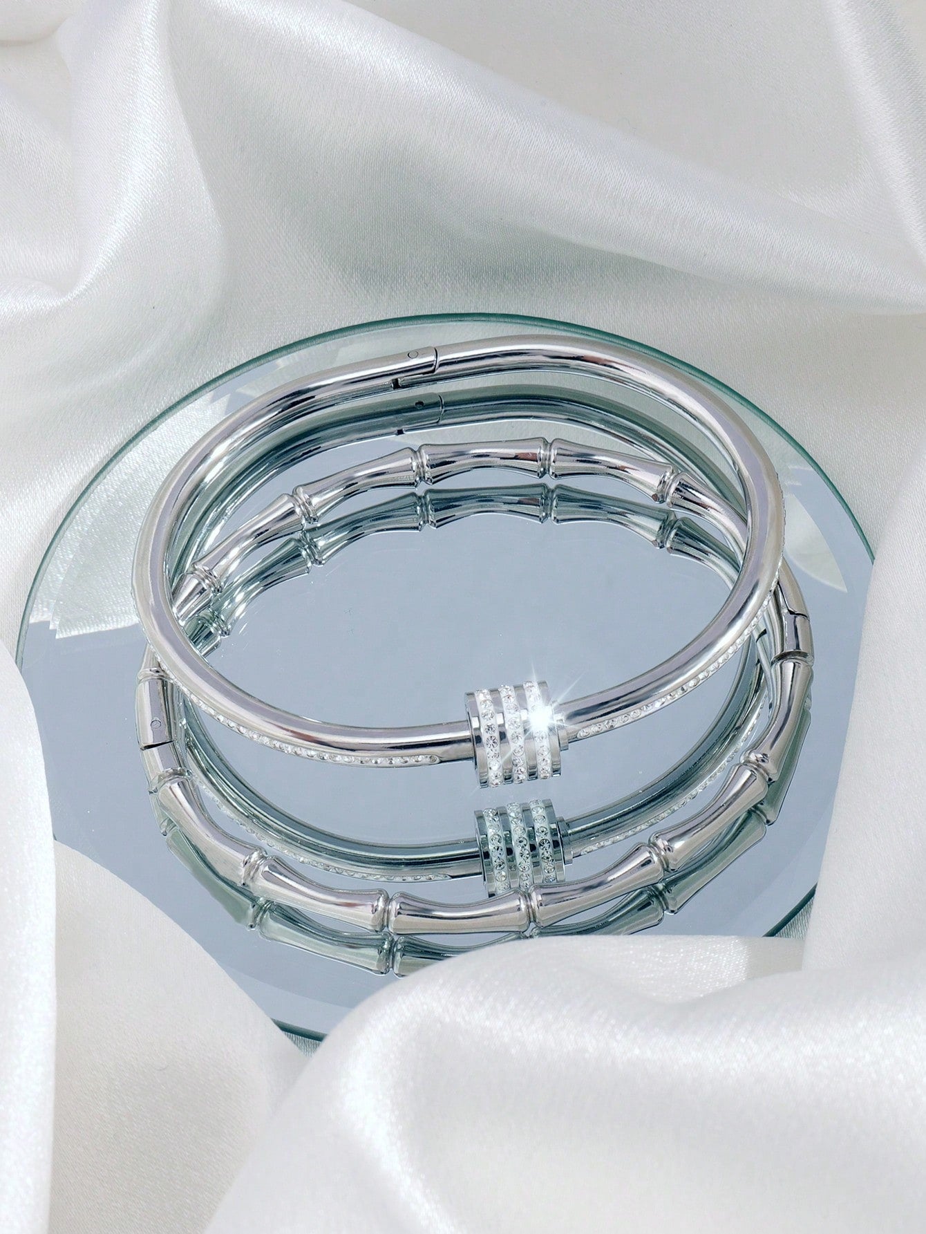 2 Pcs Stylish And Exquisite Stainless Steel Single Row Drill +Slubby Bangle Bracelet
