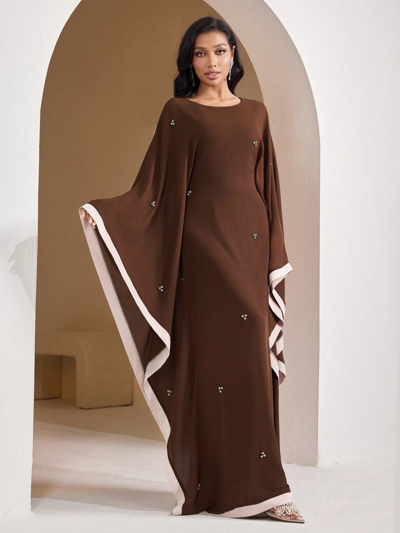 Rhinestine Embellished Round Neck Long Sleeve Abaya