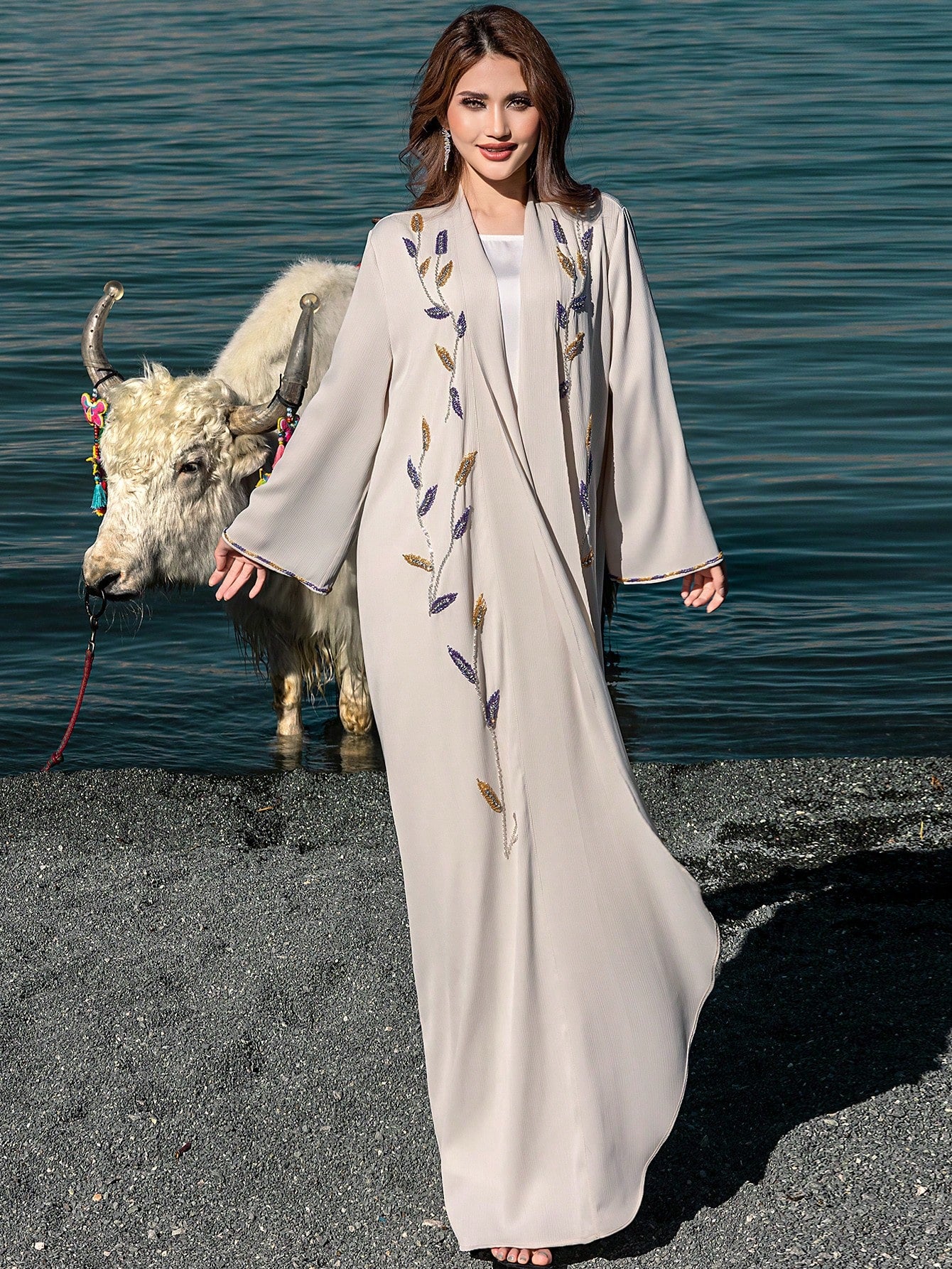 Handmade Embroidered Plant Pattern Long Sleeve Arabic Abaya