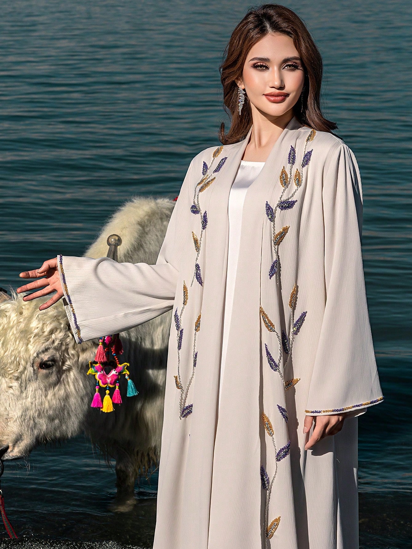 Handmade Embroidered Plant Pattern Long Sleeve Arabic Abaya