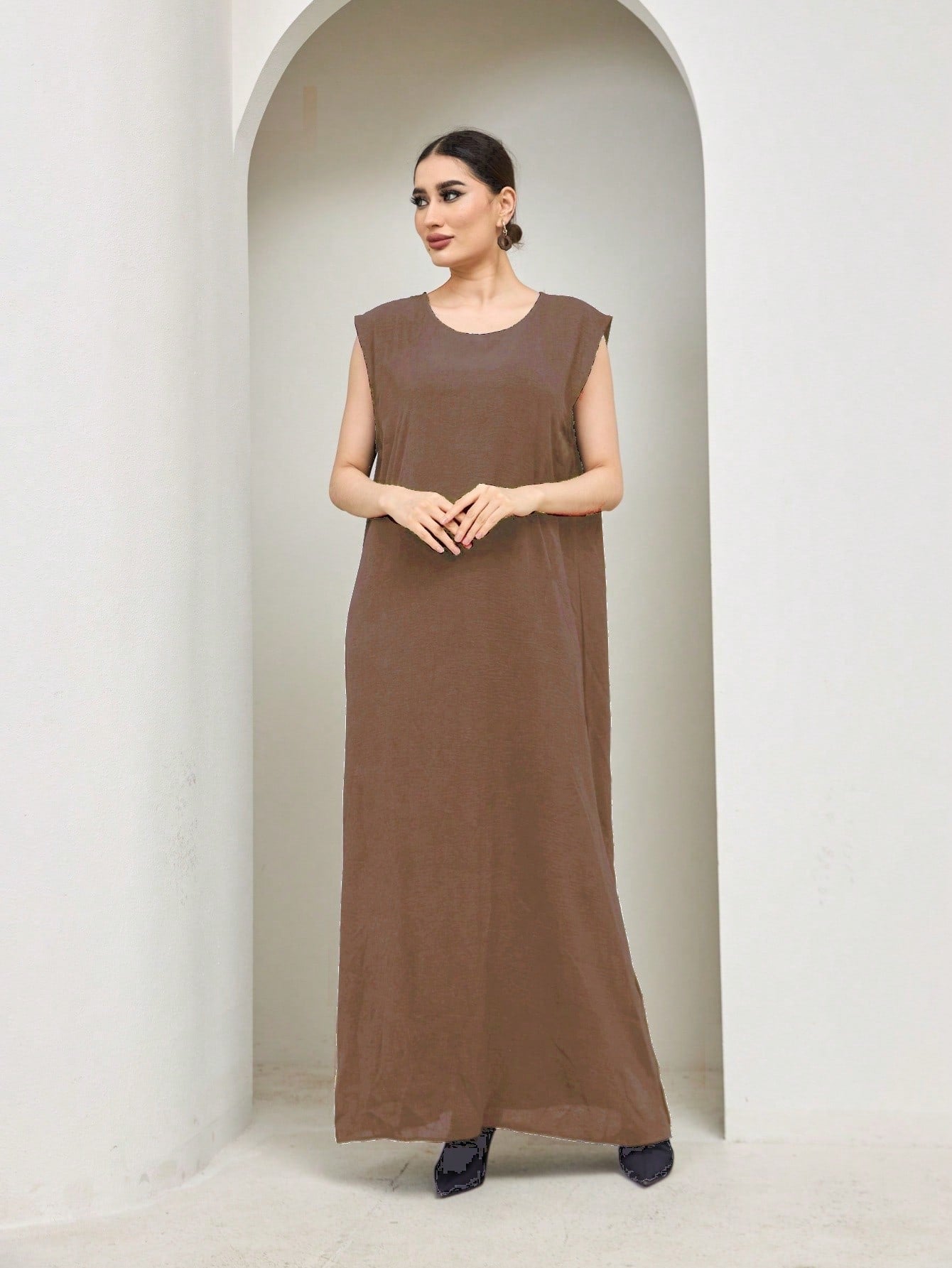 Abaya inner Made Of Breathable And Skin-Friendly Fabric