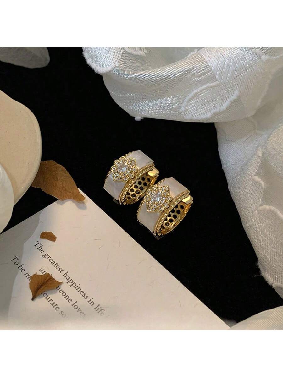 Diamond Flower Decorated Earrings