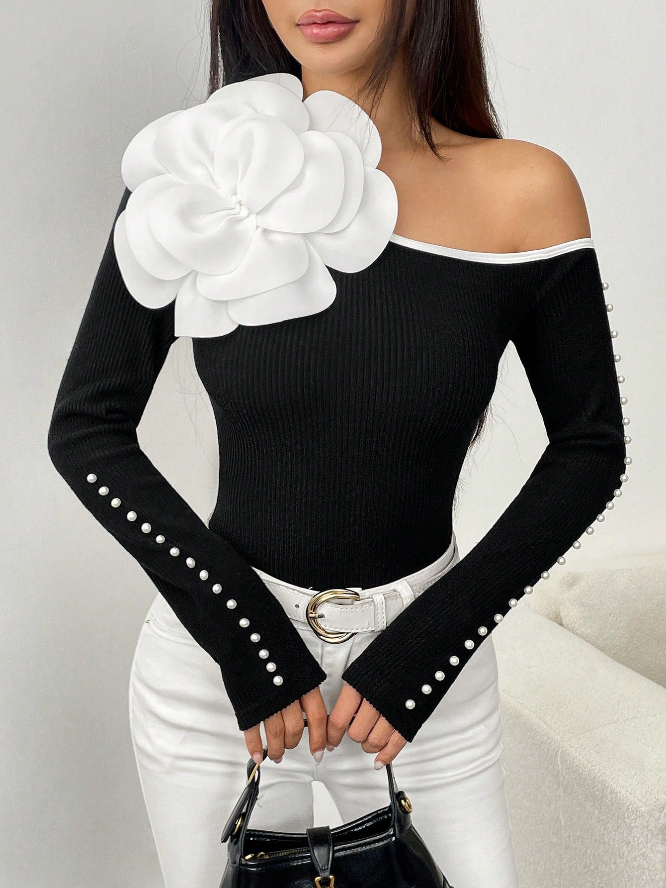 Asymmetric Pearl Decor Slim Fit Shoulder T-Shirt