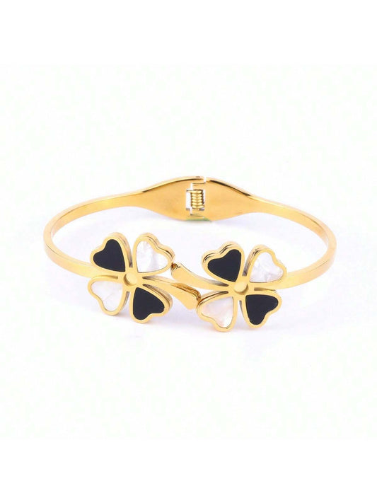 Stainless Steel Plum Blossom Shaped Elastic Bracelet