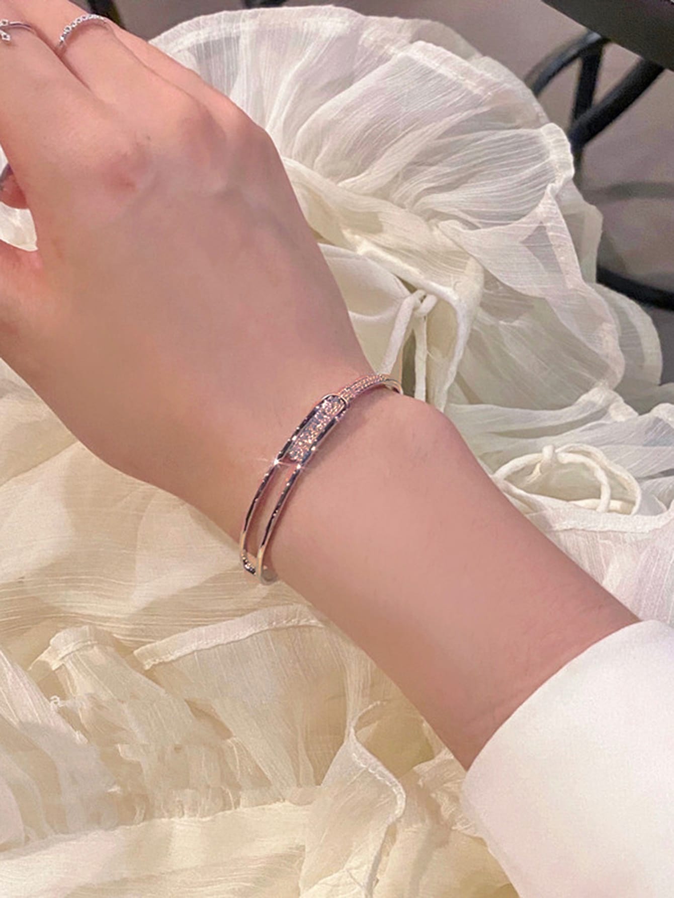 1pc Ins Style Luxurious Copper & Zirconia Open Cuff Bangle With Star Embellishments Bracelet