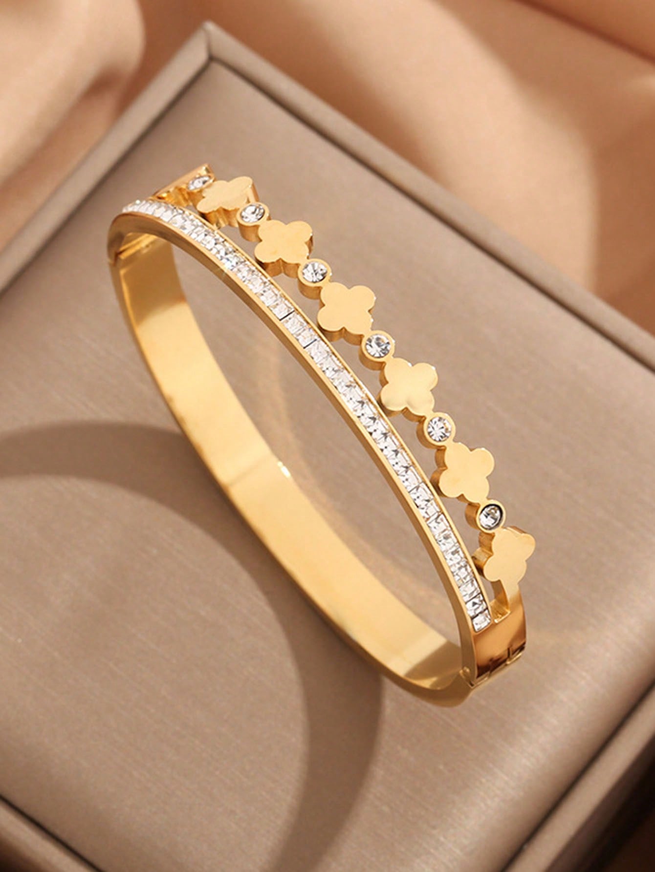 Minimalist Design Bangle