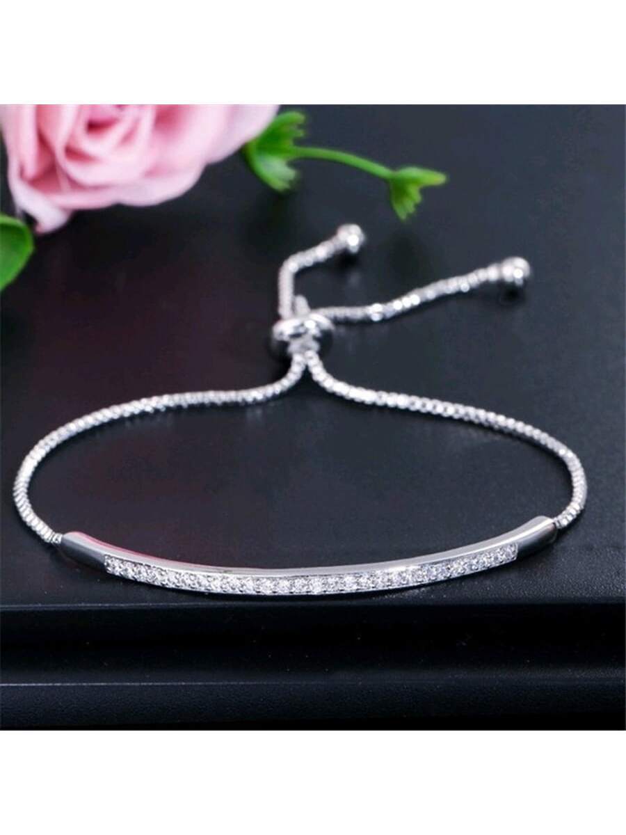 1pc Women's Silver Crystal Paved Arc Shape Adjustable Single Row Luxury Bracelet