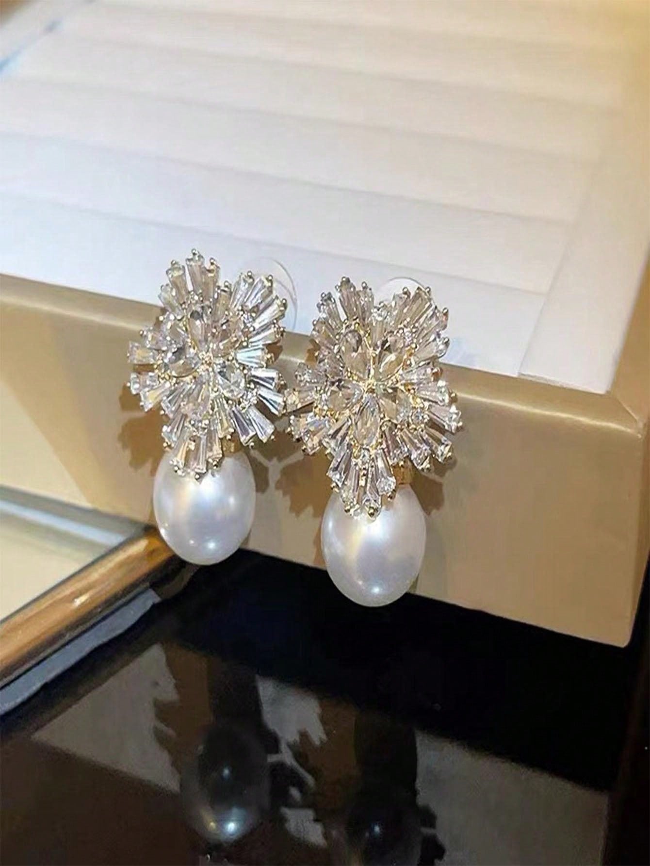 Gold Super Flash Light Luxury Diamond Flower Pearl Earrings