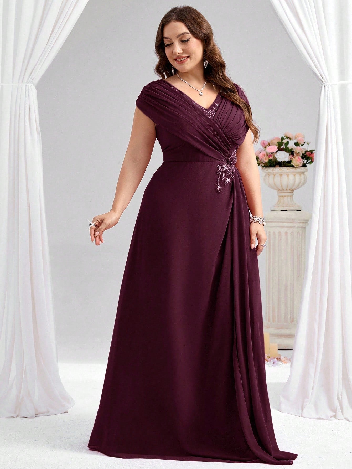 Plus Size Elegant Rhinestone 3D Floral Decor Evening Dress