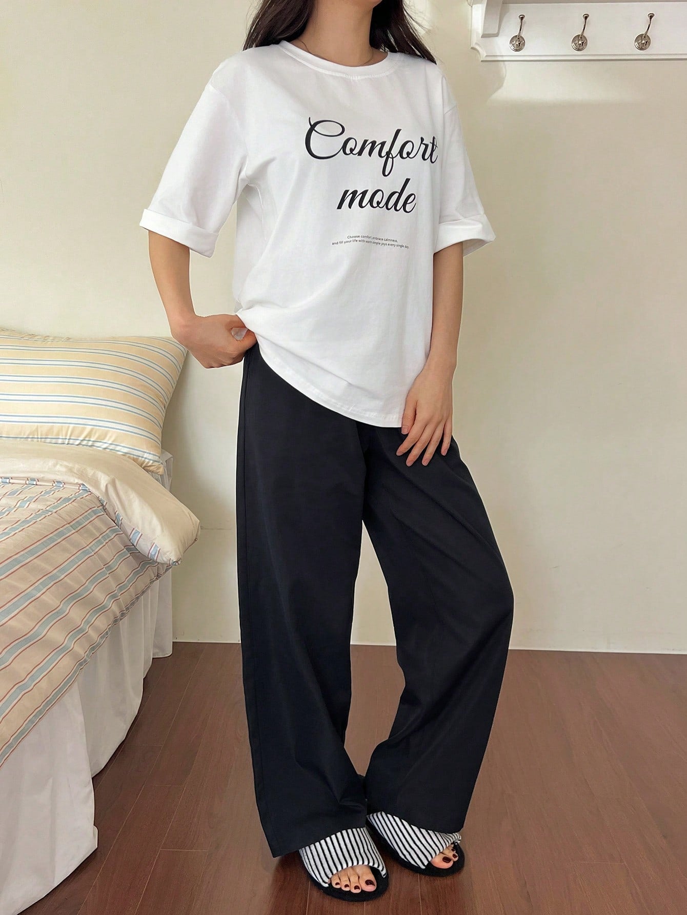 Graphic Print Loose Short Sleeve T-Shirt And Straight Long Pants Pajama Set
