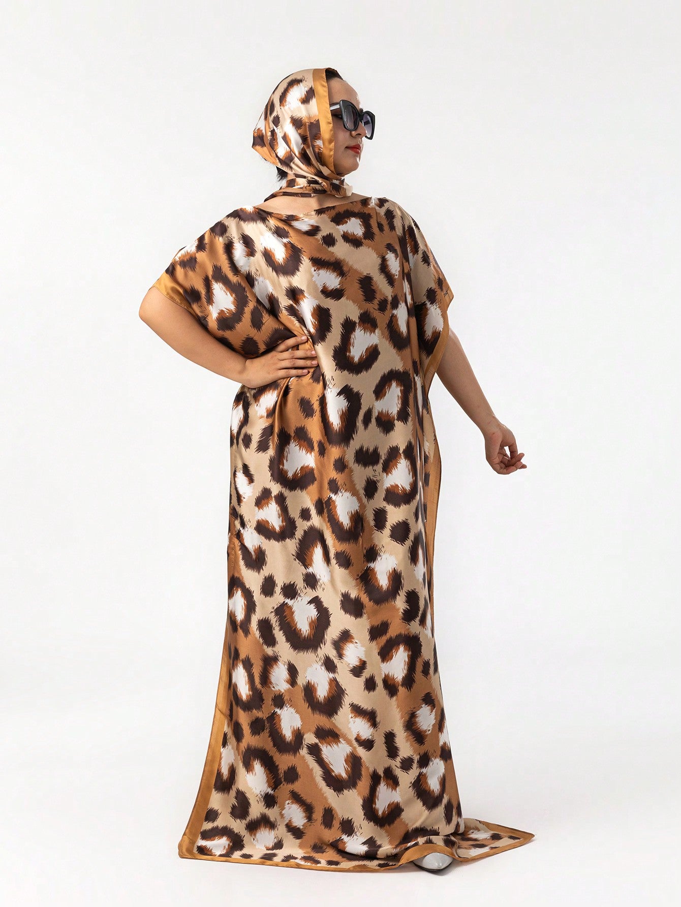 Leopard Print Silk-Like Casual Robe Vacation Kaftan with Scarve