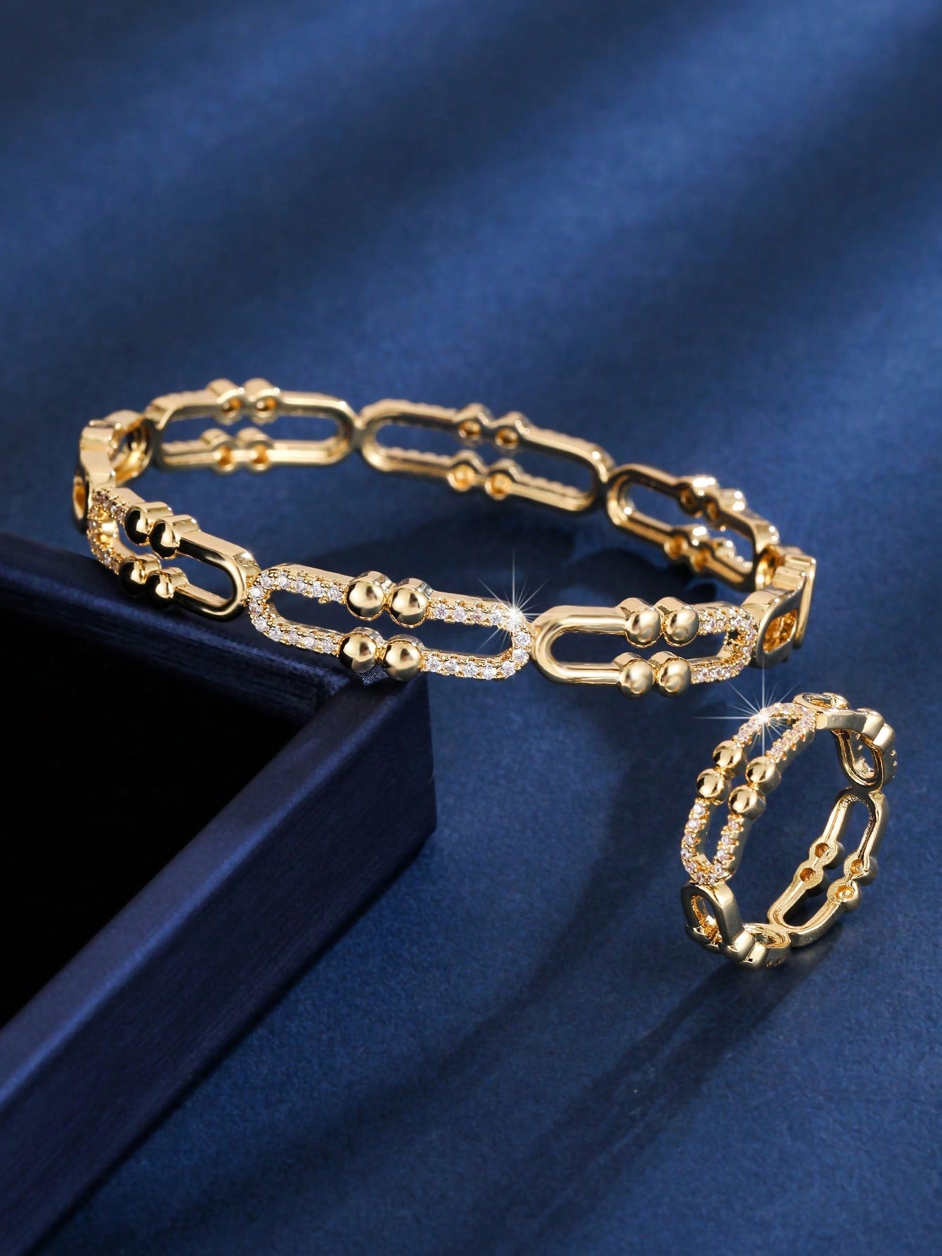 U-Shaped Cubic Zirconia Bangle And Hollow Design Open Ring