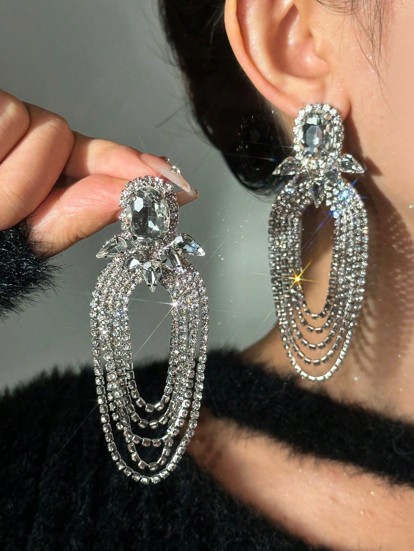 Diamond Inlaid Water Drop Shaped Tassel Earrings