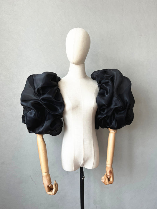 Ruched Detail Elegant Bridal Arm Sleeves
